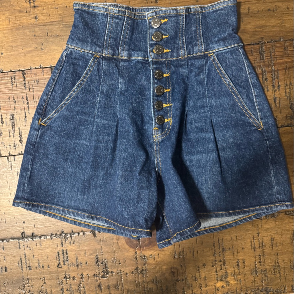 Veronica beard high waisted denim jean cabbage top shorts